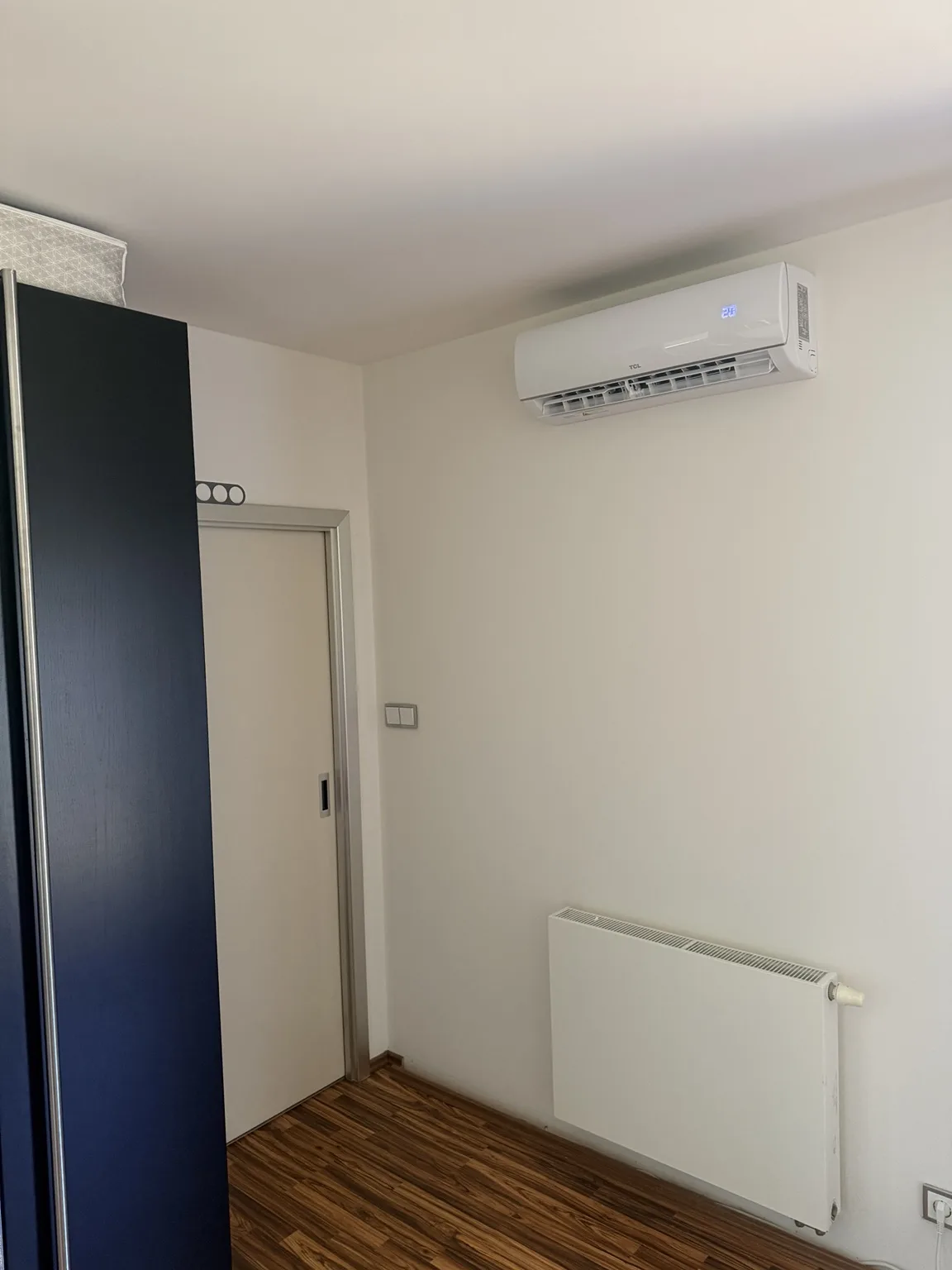 Detail montáže klimatizace TCL Příchovice – TechnikMont, Radek Nejdl